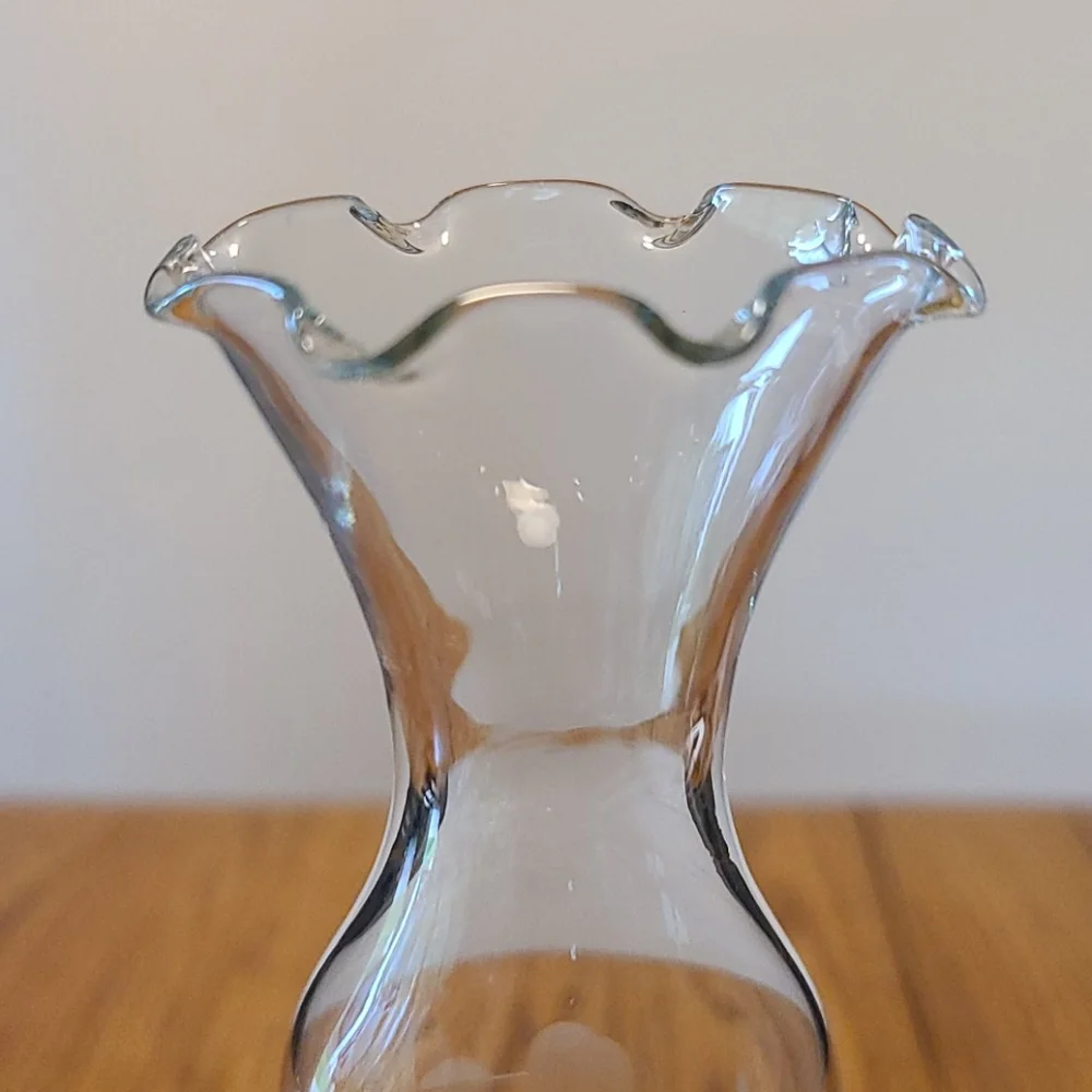 Princess House Heritage Bud Vase - Picture 3 of 5